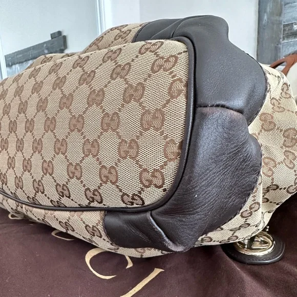 Gucci!!! - Picture 4 of 6